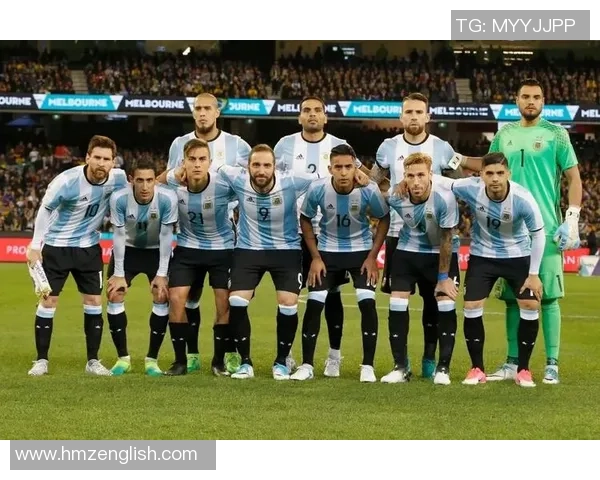 全球足球明星风采展示：球场上的王者与传奇人物们的辉煌时刻